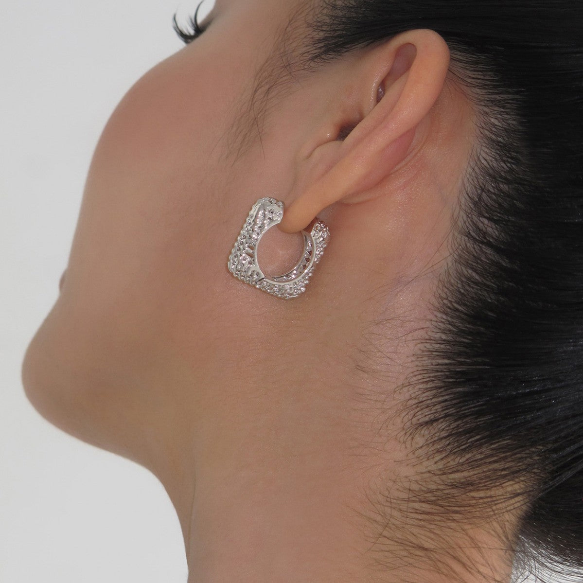 Temperament Square Exquisite Hollow Buckle Female Niche High-Grade Ear Studs