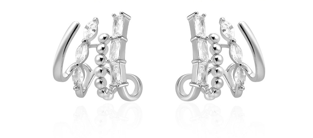 AUKIYUKI Atmosphere Horse Eye Zircon Hoop Earrings