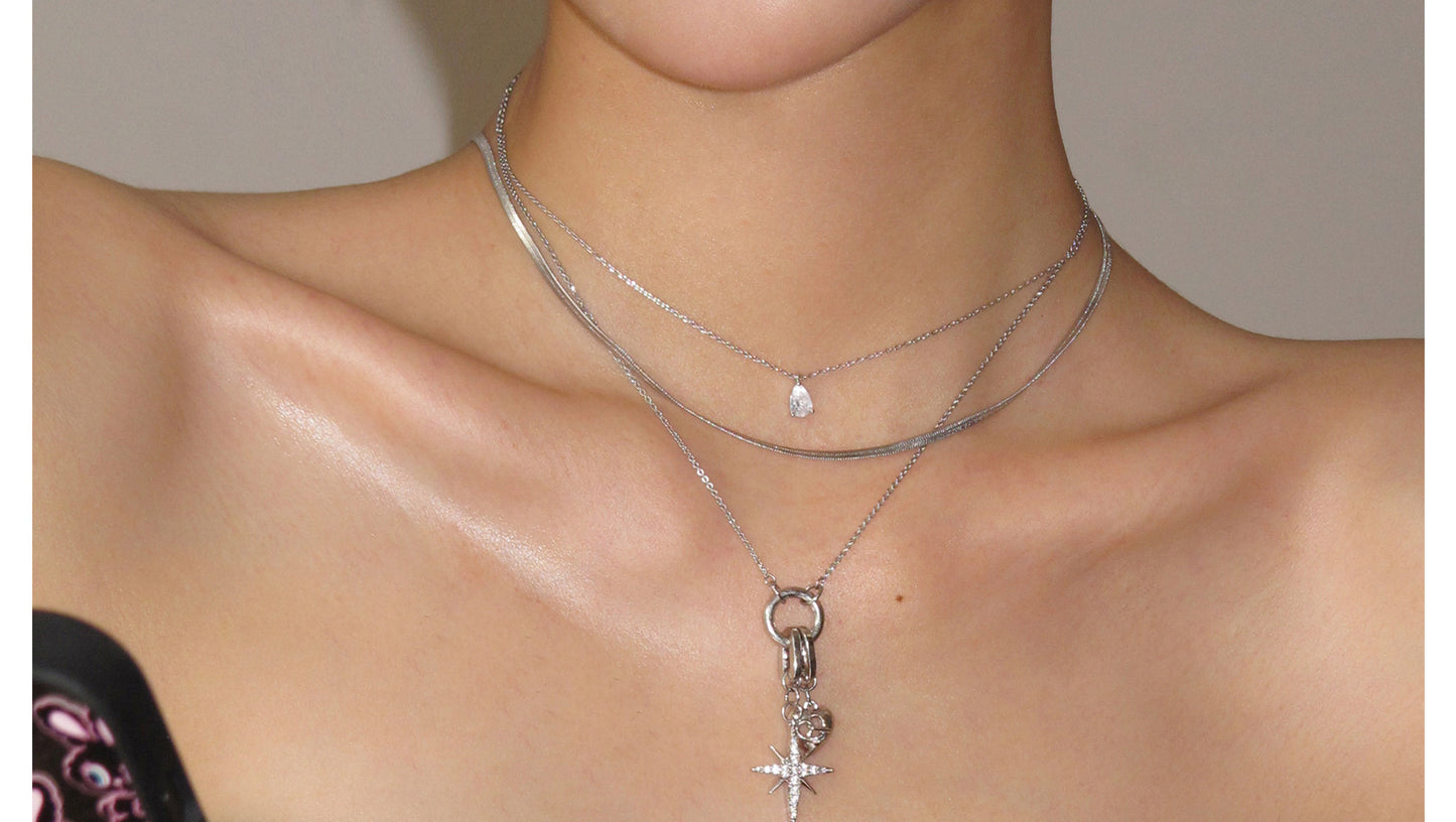 AUKIYUKI Multi-Layered Retro Eight Awn Star Love Long Necklace High-Grade Popular Clavicle Chain