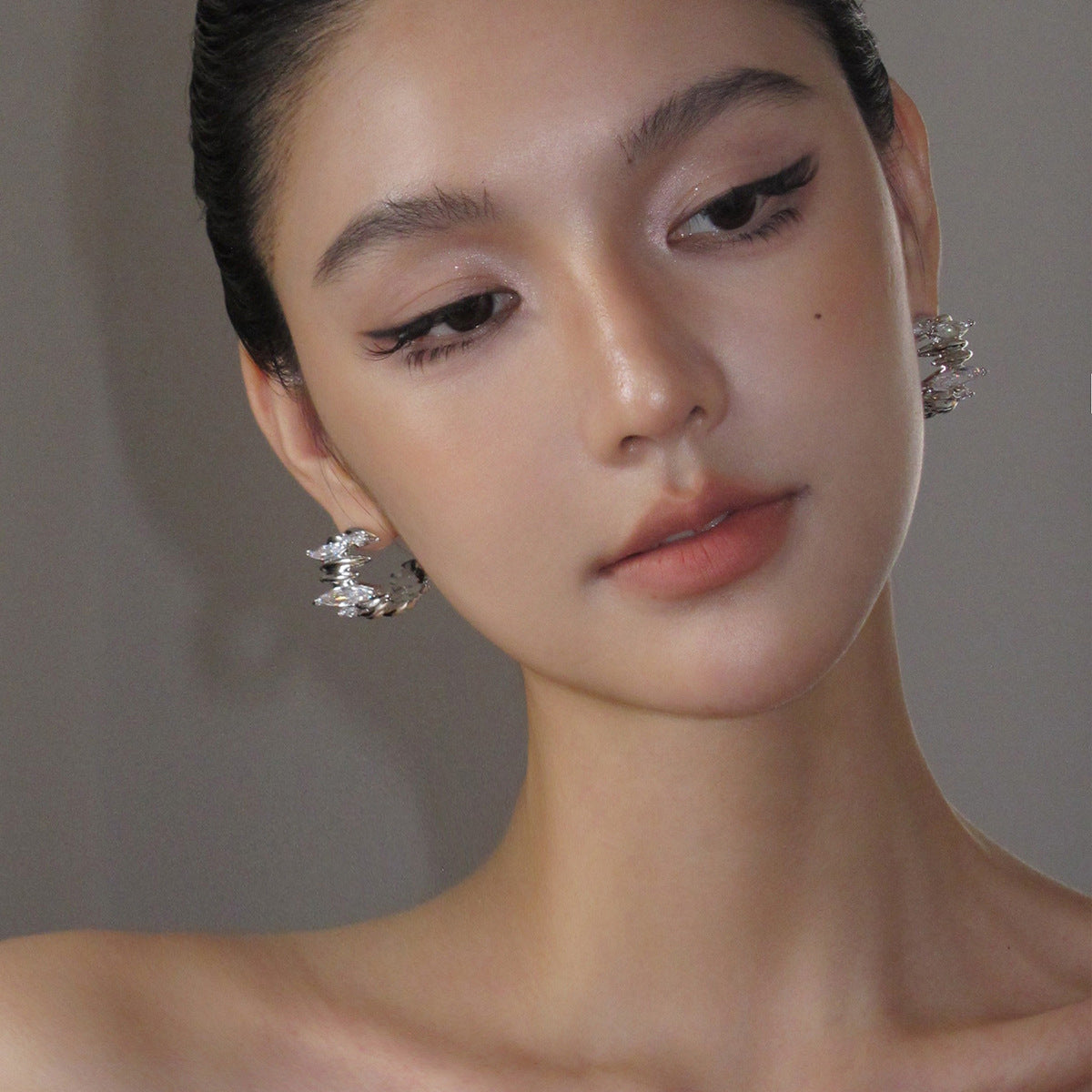 AUKIYUKI  Irregular Horse Eye Ring Zircon C Ring Earrings Female Exaggerated Unique Niche Design Stud Earrings