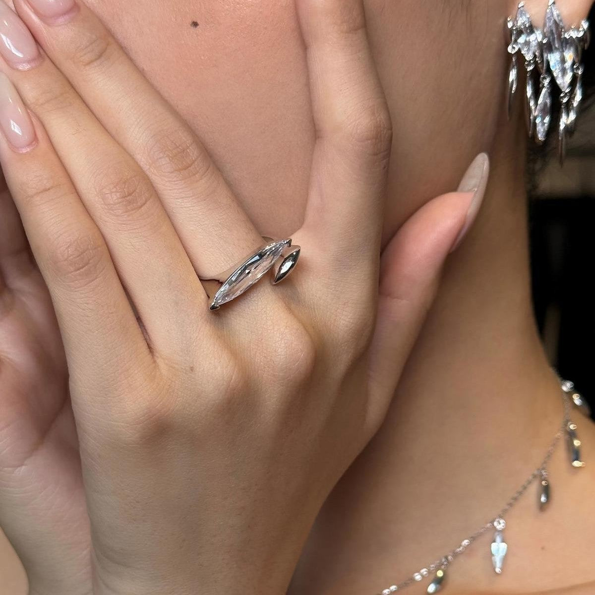 Horse Eye Open-End Zircon Ring Female Popular Unique Clear Cold Wind Ring